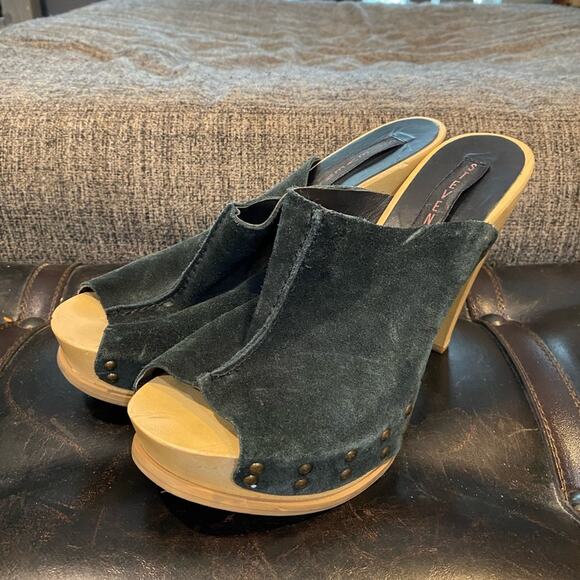 STEVEN by Steve Madden Black Suede Studded Barc High Heel Clogs Sz 9B - Picture 10 of 14